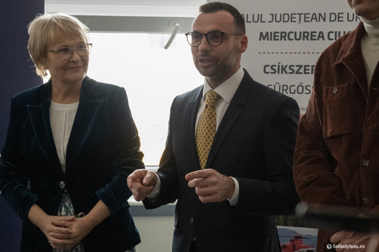 Biró Barna Botond: a robotasszisztált rendszer ugyan nagy értéket képvisel, de a mögötte dolgozó sebész megfizethetetlen &bullet;  Fotó: Borbély Fanni