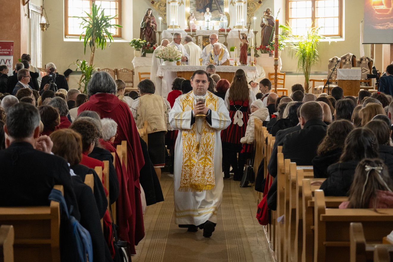 Felcsíki Egyházi Kórustalálkozó Gyimesfelsőlokon: több mint hatszázan énekeltek együtt