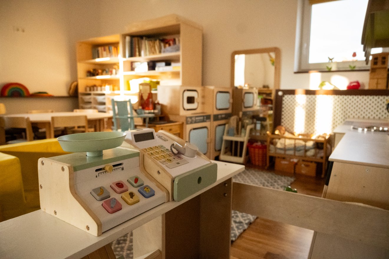 Átadták a felújított és kibővített Micimackó napközit Csíkszeredában