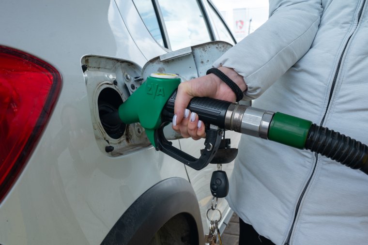 Újabb drágulások az üzemanyagpiacon, a prémium gázolaj már a 11 lejes árszintet is átlépte