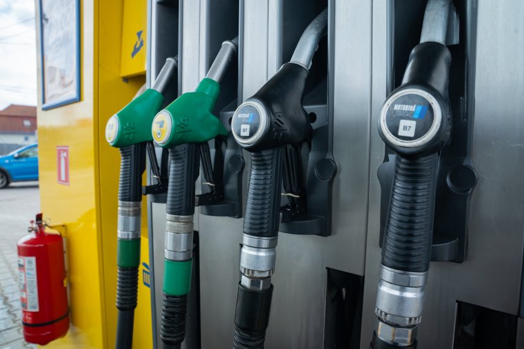 Energiaszakértő: rossz a kormány üzemanyagár-korlátozási terve