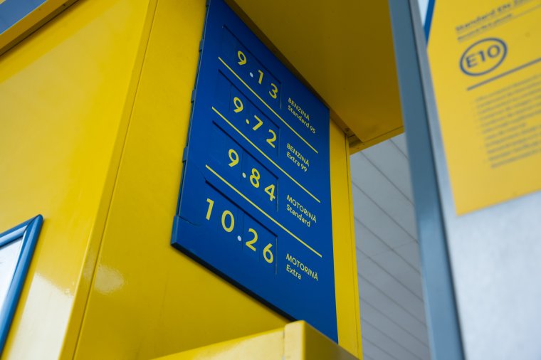 Elemző: érdemben nem csökkennek az üzemanyagárak a kormány tervezett beavatkozása nyomán