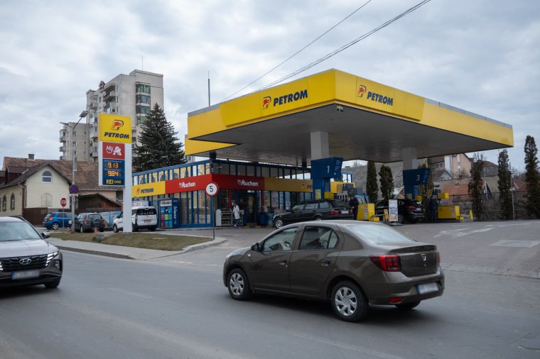 Nem lesz még beavatkozás, elhalasztották a kedd délutáni kormányülést az üzemanyagpiaci válsághelyzet kihirdetéséről