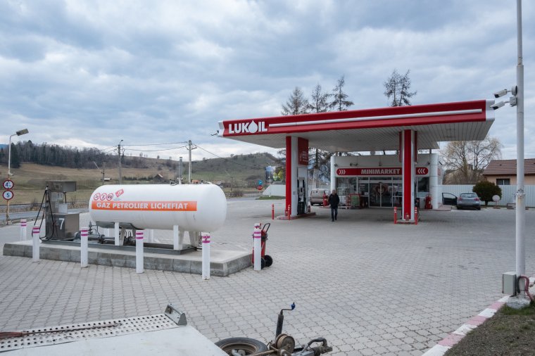 A pénzügyminisztérium adataira kell alapozni az üzemanyagár-mérsékelését a PSD elnöke szerint