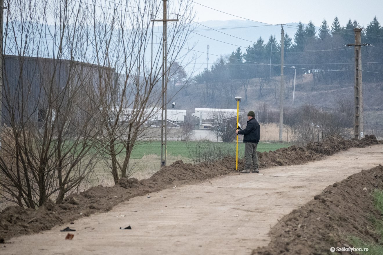 &bullet;  Fotó: Borbély Fanni
