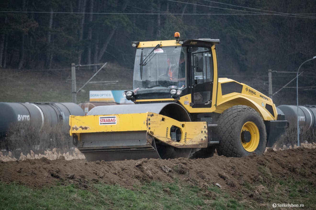 &bullet;  Fotó: Borbély Fanni