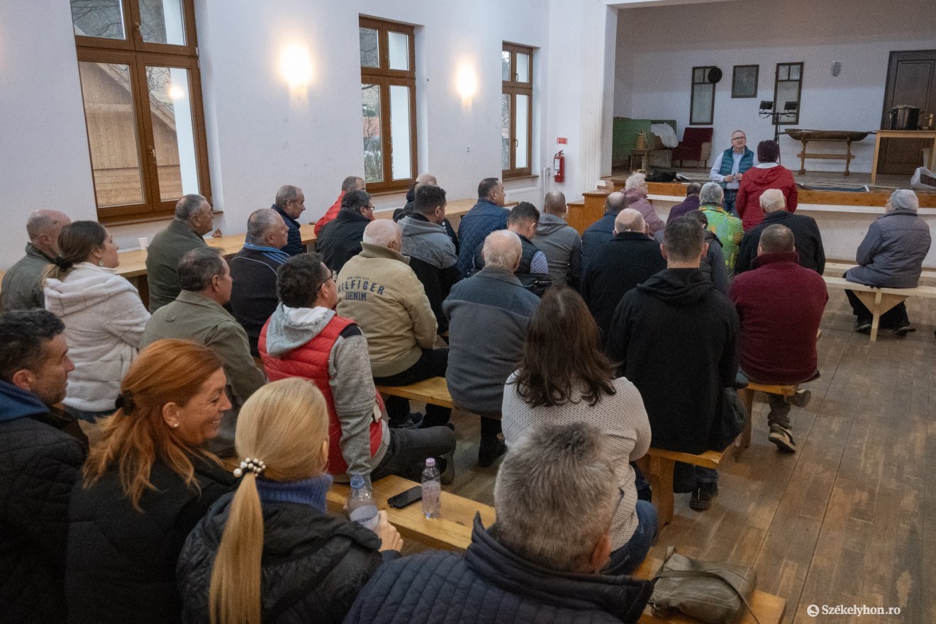 &bullet;  Fotó: Borbély Fanni