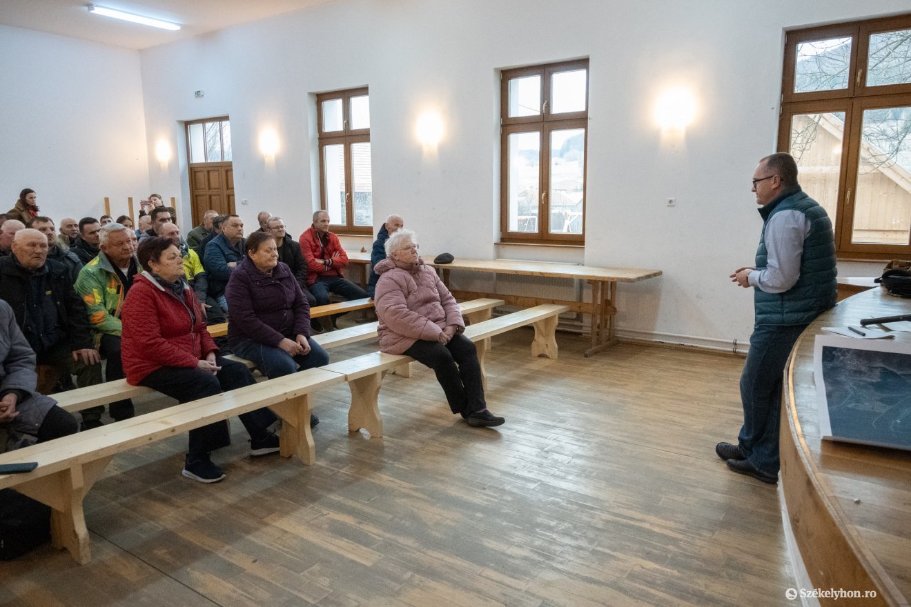 &bullet;  Fotó: Borbély Fanni