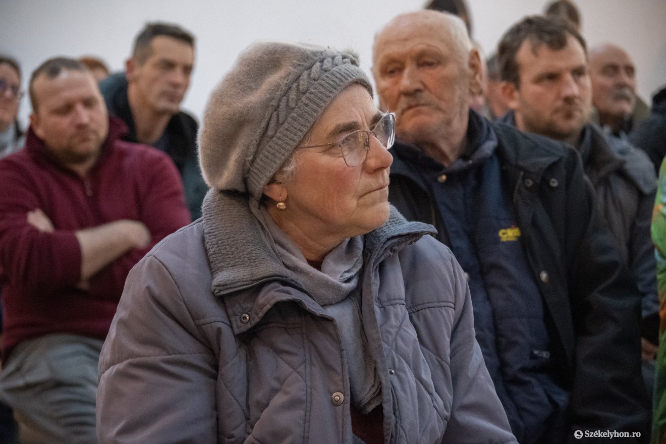 &bullet;  Fotó: Borbély Fanni