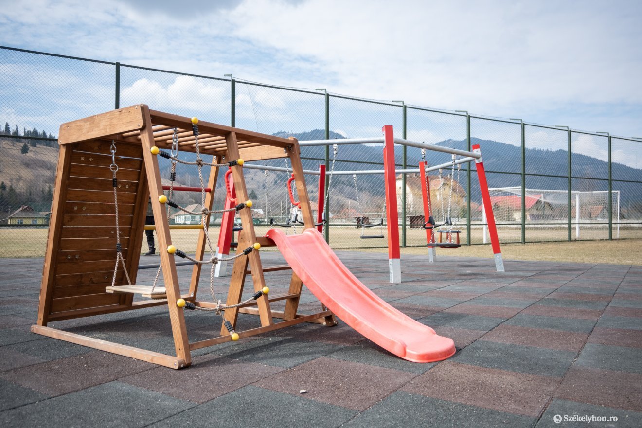 &bullet;  Fotó: Borbély Fanni