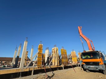 Építik a bölcsődét Csíkszentsimonban, június végére be kellene fejezni a munkát