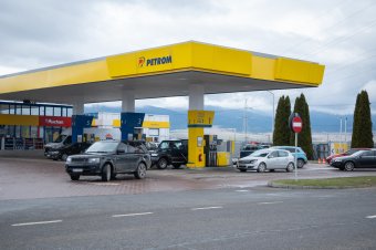 Lejtmenetben az üzemanyagárak? Látványosan csökkent a gázolaj ára a Petrom-kutaknál, a benzin is valamivel olcsóbb lett