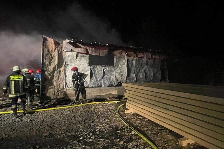 Szentegyházi fűrésztelepen pusztítottak a lángok