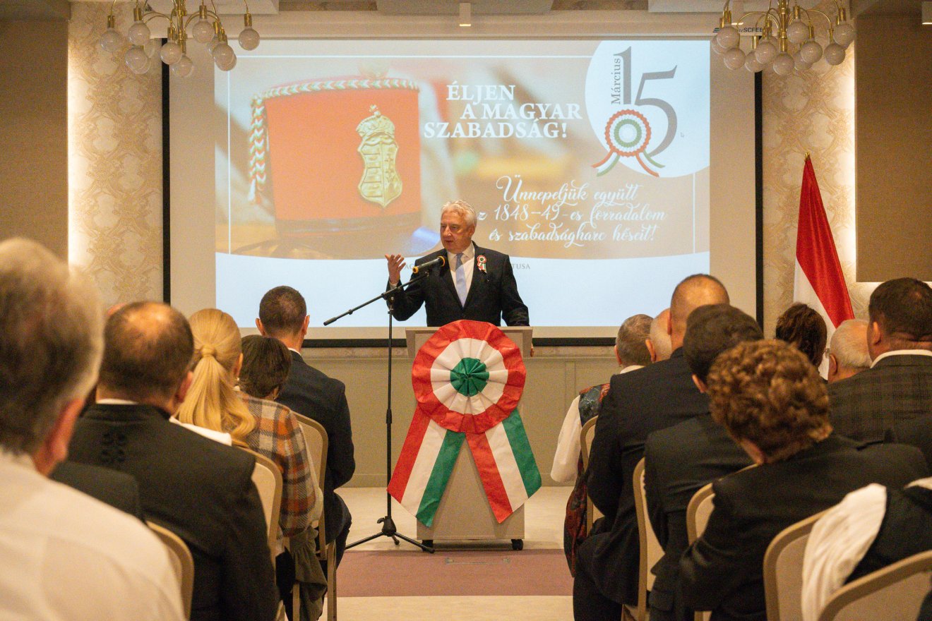 &bullet;  Fotó: Borbély Fanni