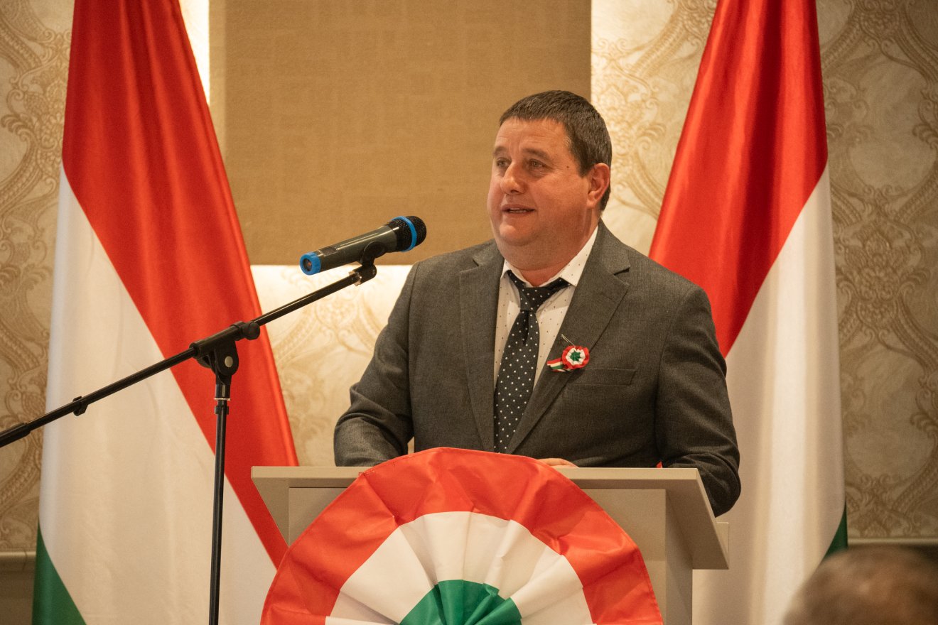 Dr. Szabó József &bullet;  Fotó: Borbély Fanni