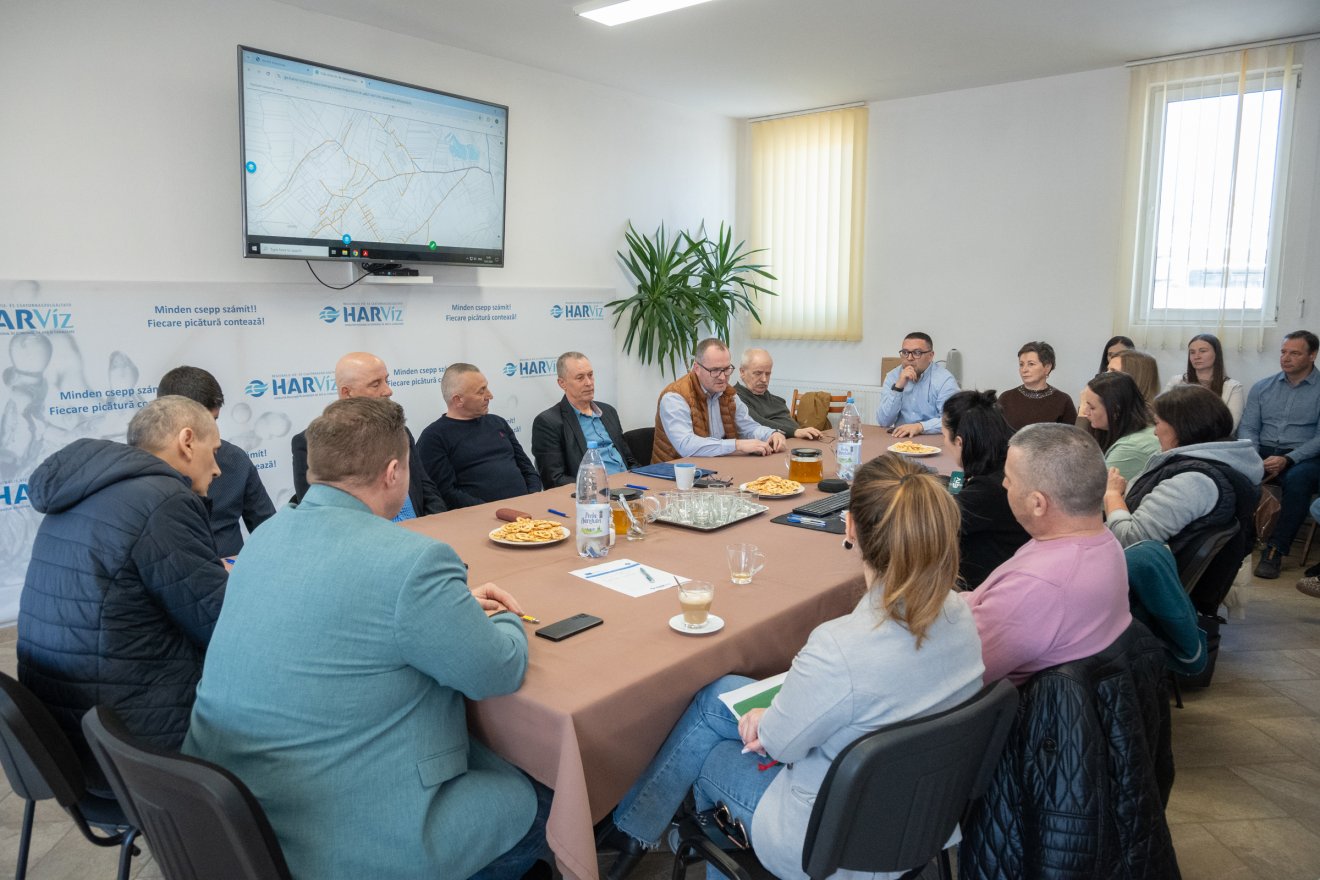 A Harvíz székhelyén írták alá a szerződést &bullet;  Fotó: Borbély Fanni