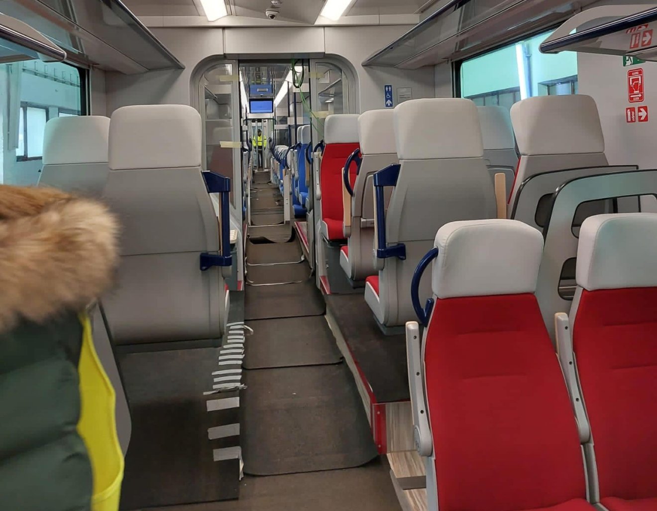 Az InterRegio vonat belülről &bullet;  Fotó: arf.gov.ro