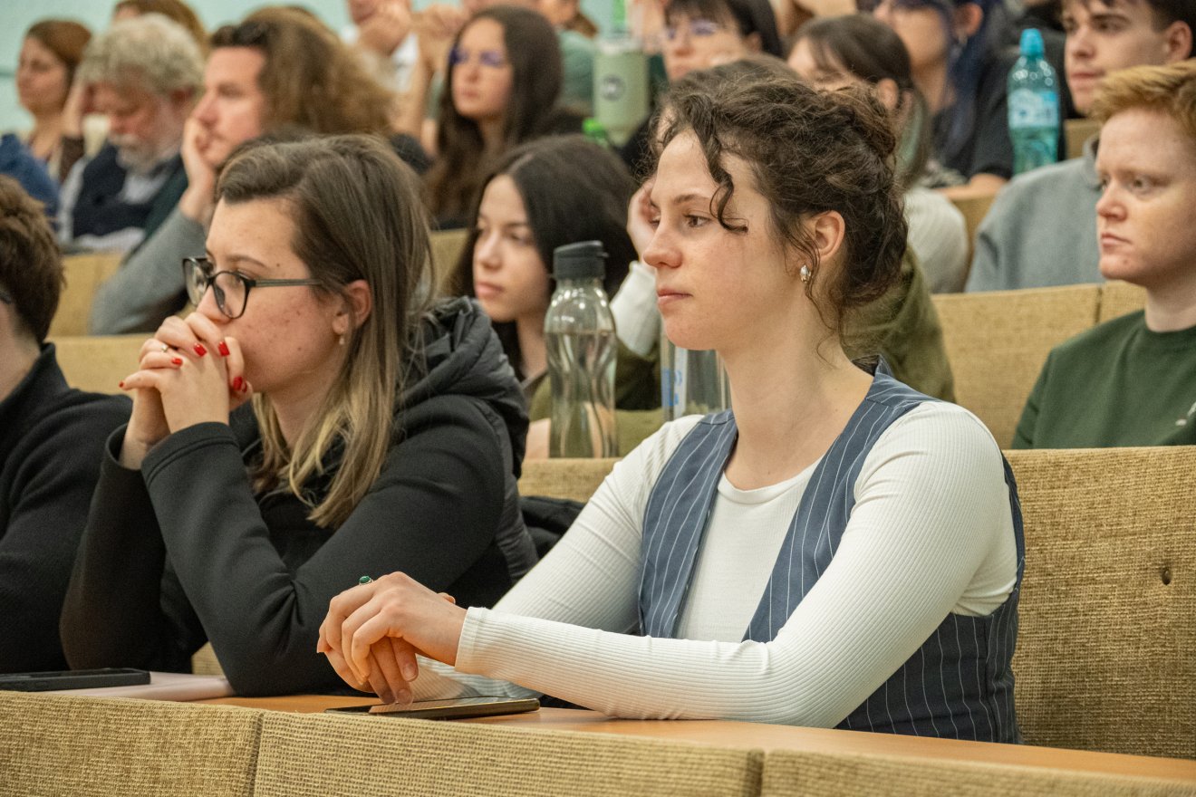 &bullet;  Fotó: Borbély Fanni