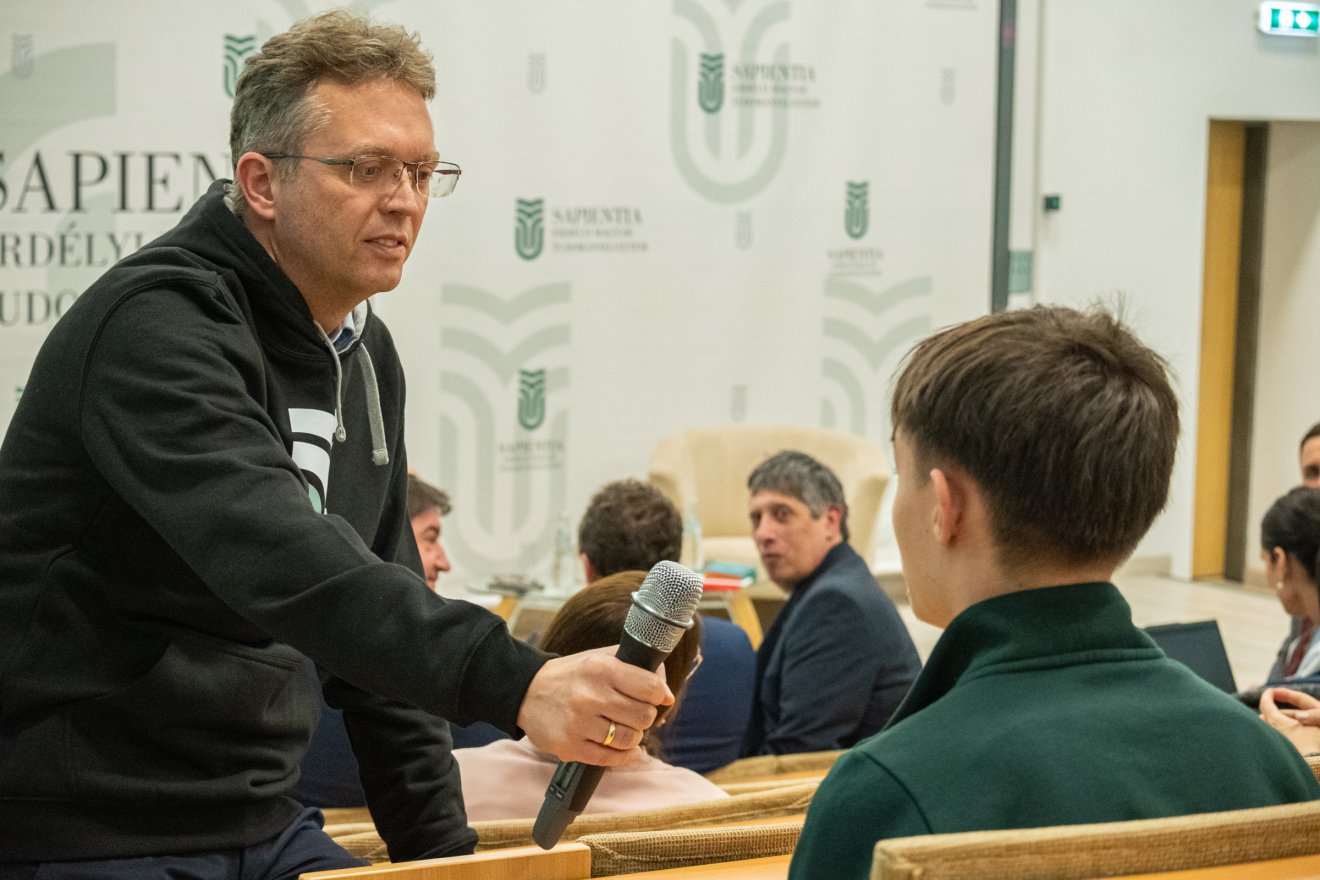 &bullet;  Fotó: Borbély Fanni