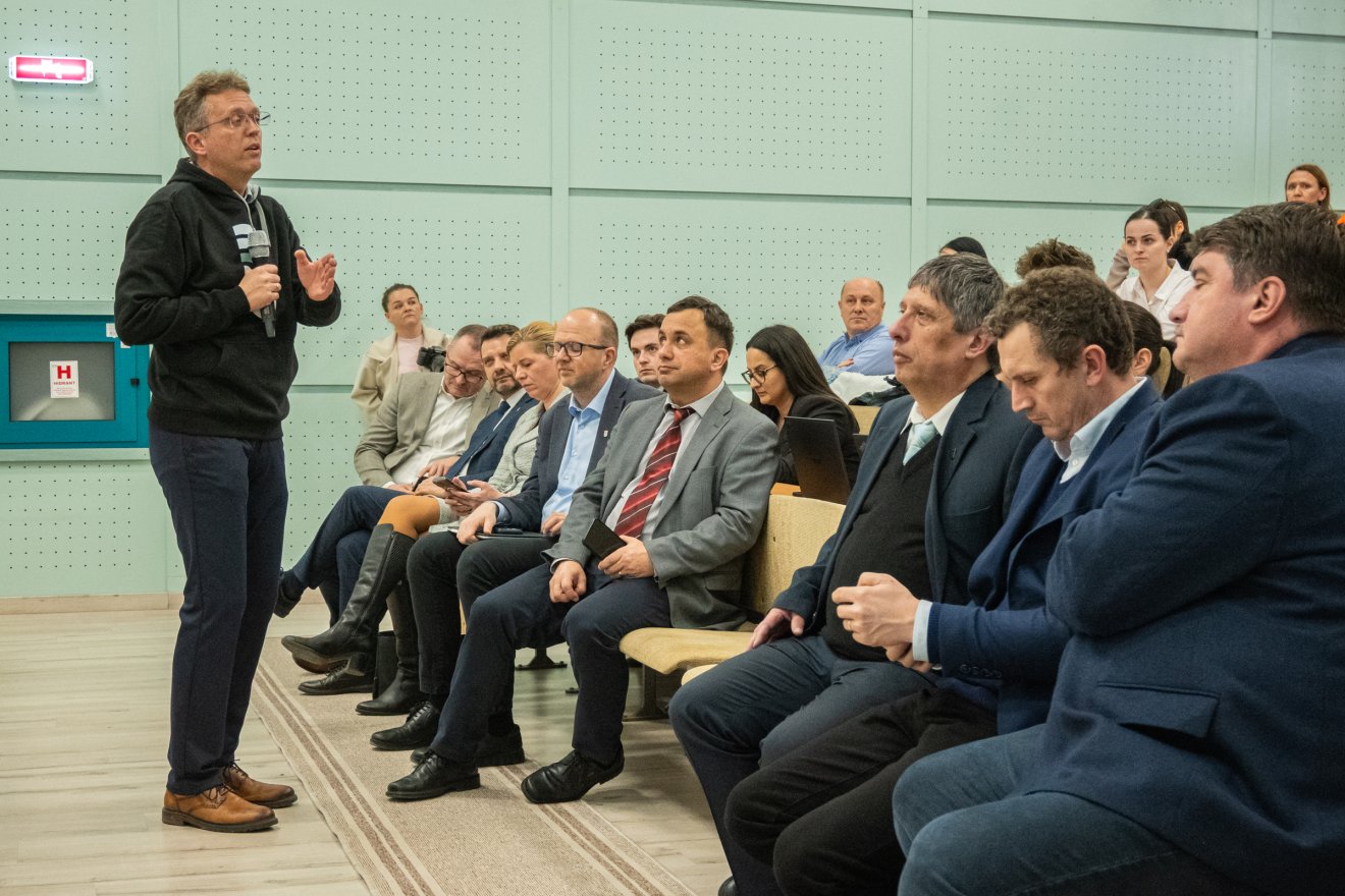 &bullet;  Fotó: Borbély Fanni