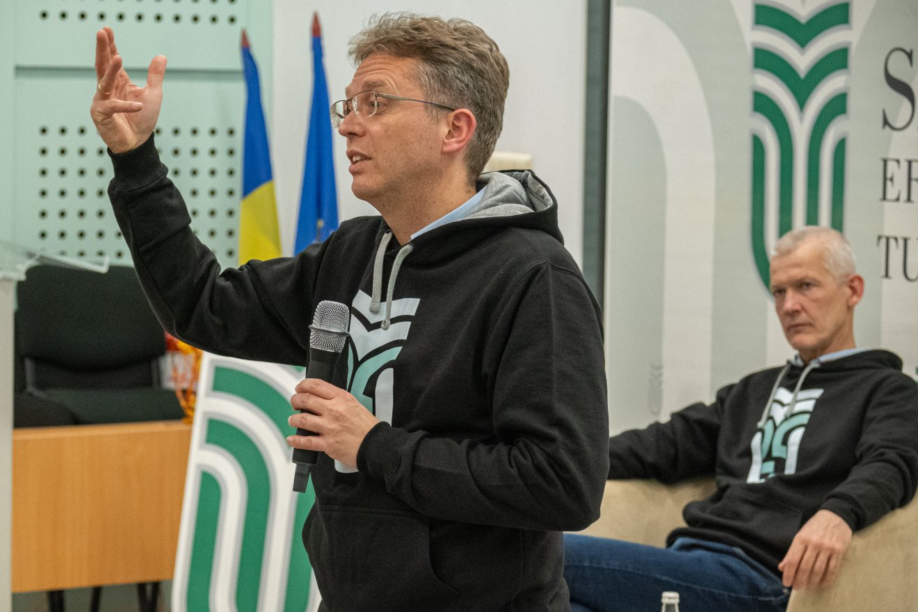 &bullet;  Fotó: Borbély Fanni