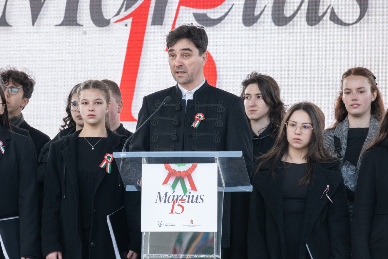 &bullet;  Fotó: Borbély Fanni