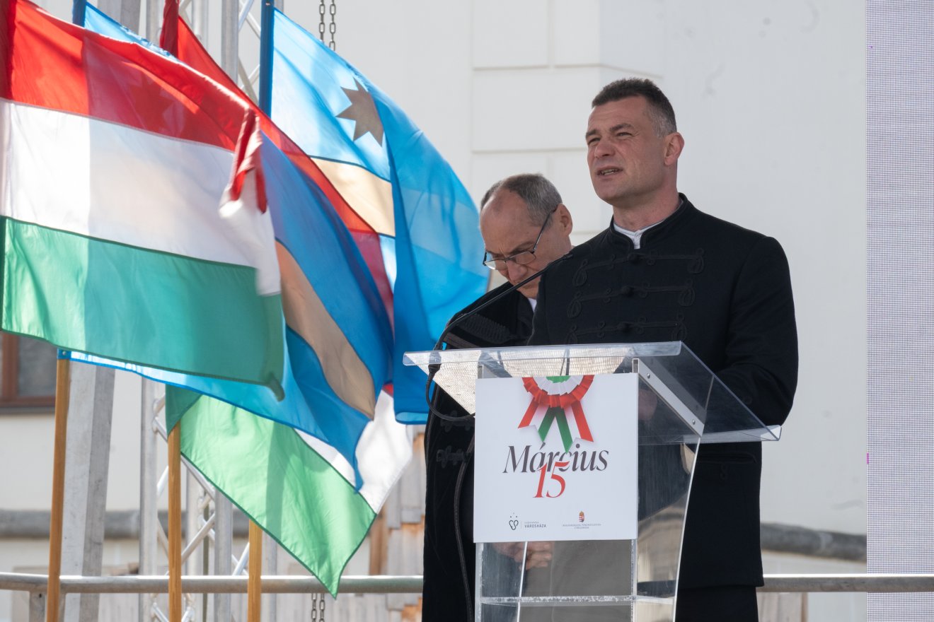 &bullet;  Fotó: Borbély Fanni