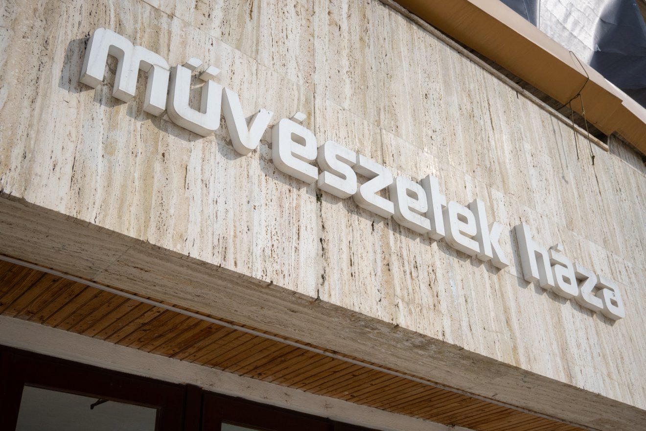 &bullet;  Fotó: Borbély Fanni