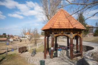 Coliform baktériumokat találtak a csíksomlyói borvízben, egyelőre nem ajánlott inni belőle