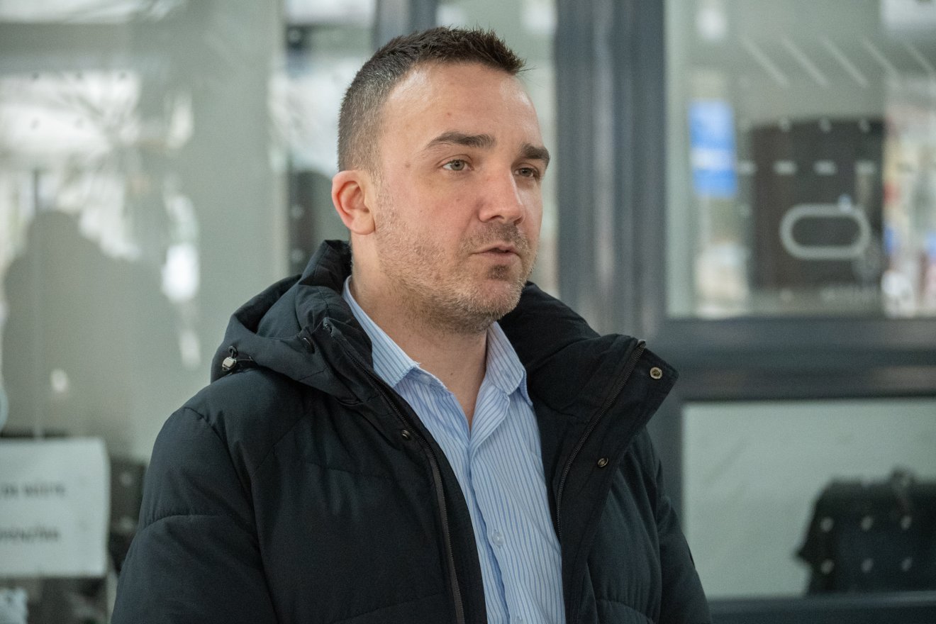 Demény Attila ismertette a változásokat. Hétvégétől végleges a menetrend &bullet;  Fotó: Borbély Fanni