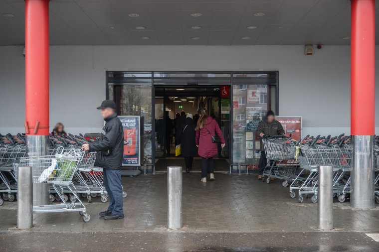 A világjárvány óta nem volt ekkora visszaesés a kiskereskedelemben