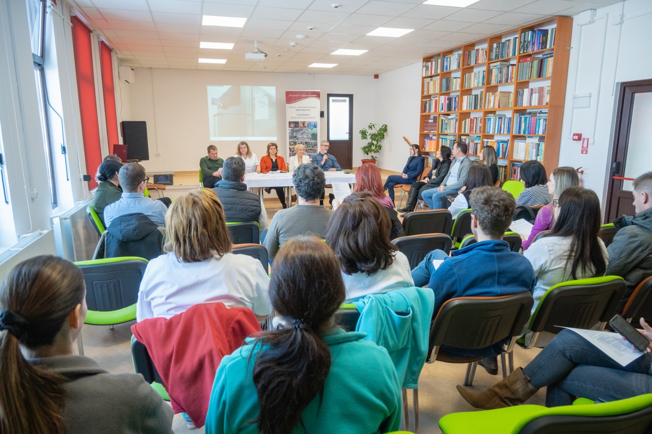 &bullet;  Fotó: Borbély Fanni