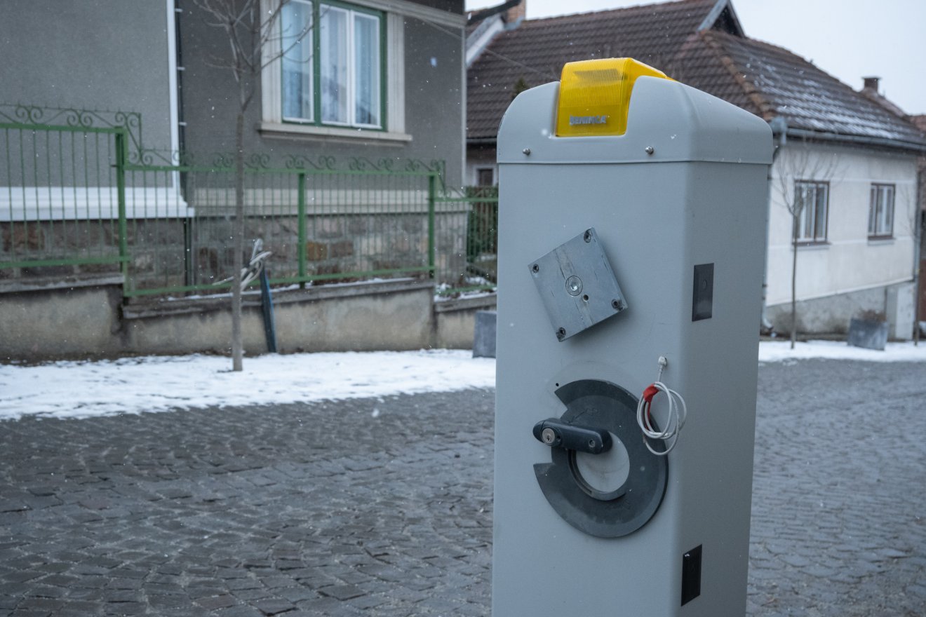 Letörték valakik, most pótolni kell &bullet;  Fotó: Borbély Fanni