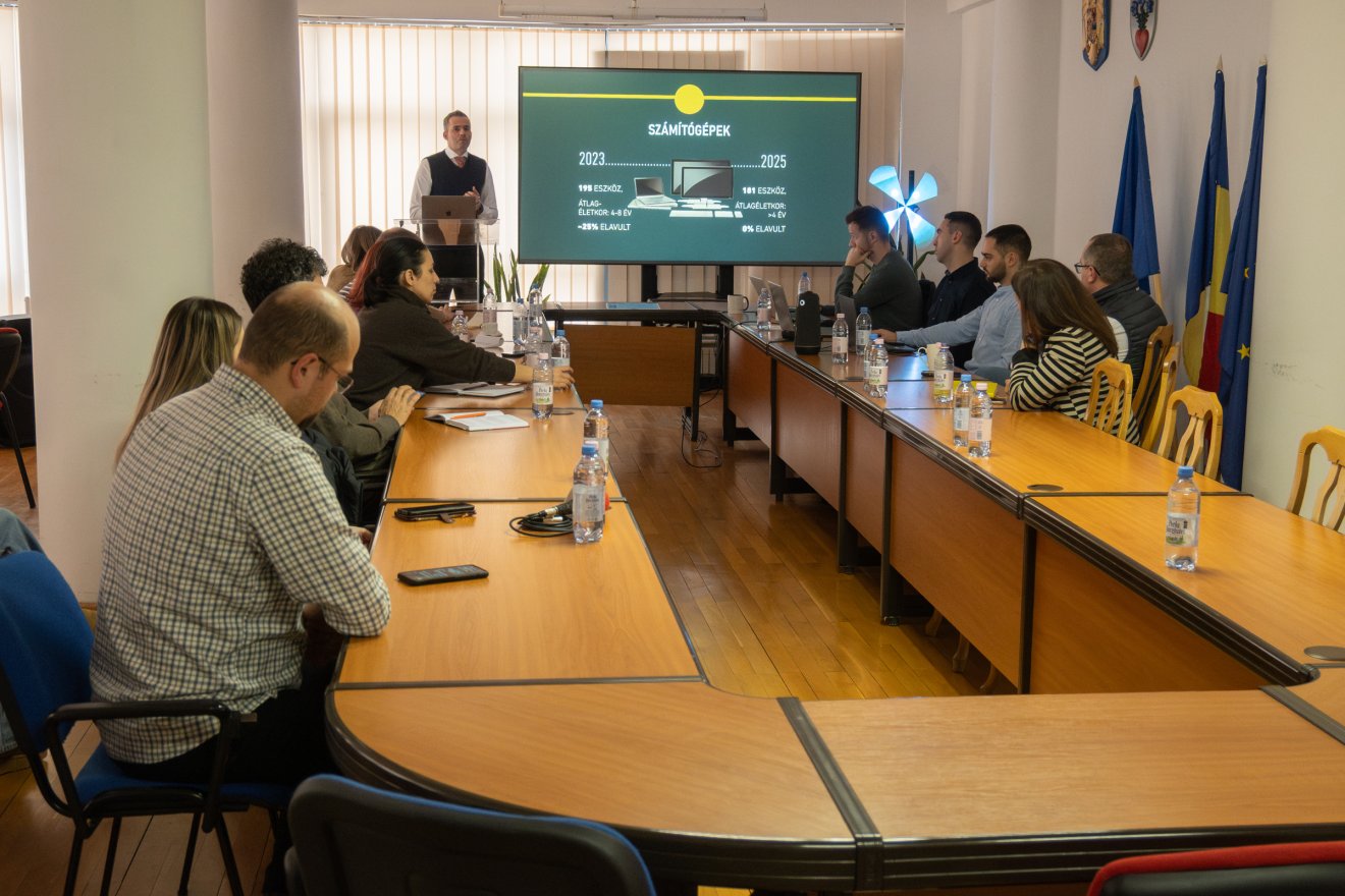 &bullet;  Fotó: Borbély Fanni