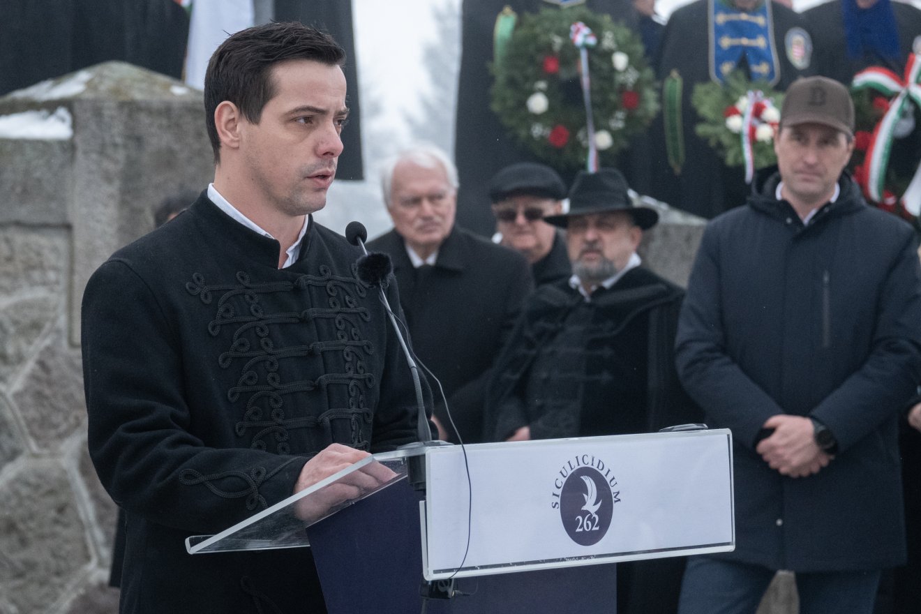 &bullet;  Fotó: Borbély Fanni