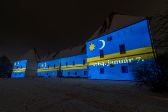 Csíkszeredában fényfestés emlékeztet a madéfalvi veszedelemre