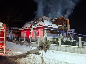 Rövidzárlat okozhatott tüzet egy magánházban