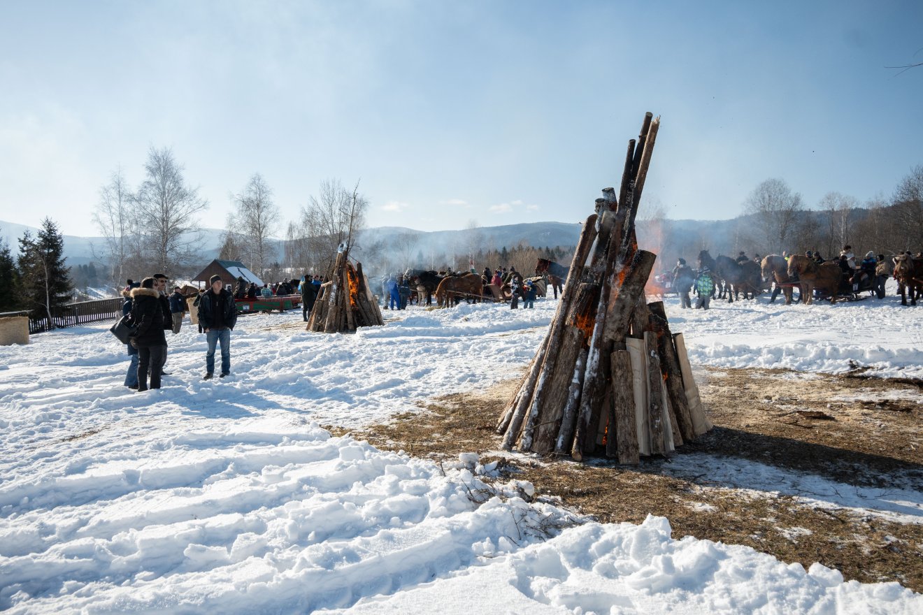 Első ízben tartottak lovasszán-ünnepet Csíkkarcfalván