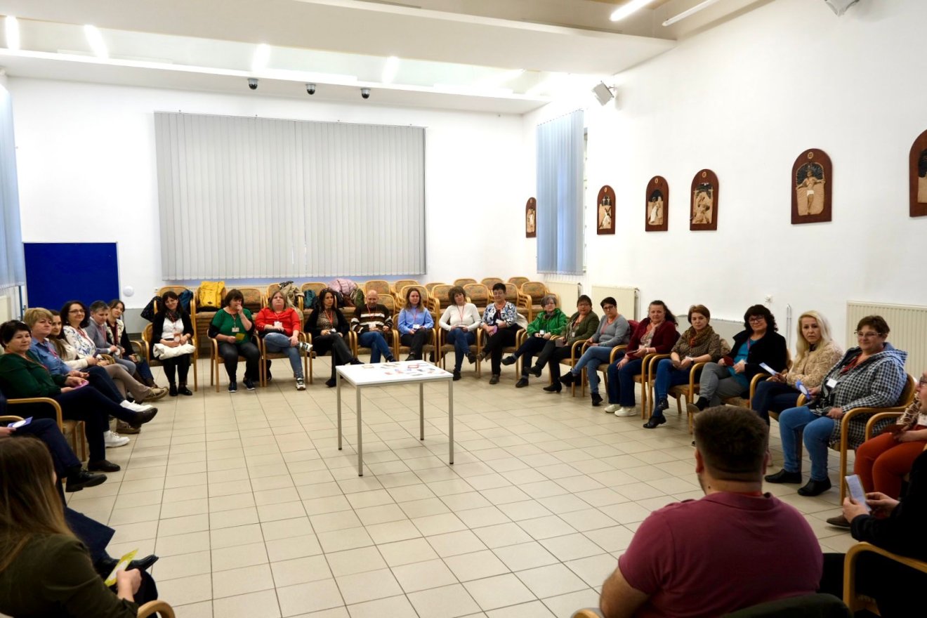 Kommunikációs képzésen vettek részt a csíkszeredai kórház alkalmazottai