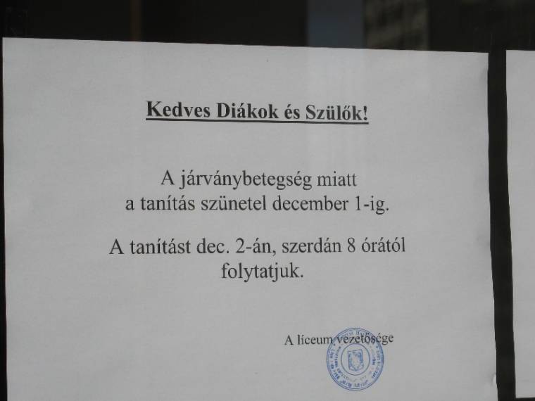 Oktatási szünetet hirdettek két csíkszeredai iskolában