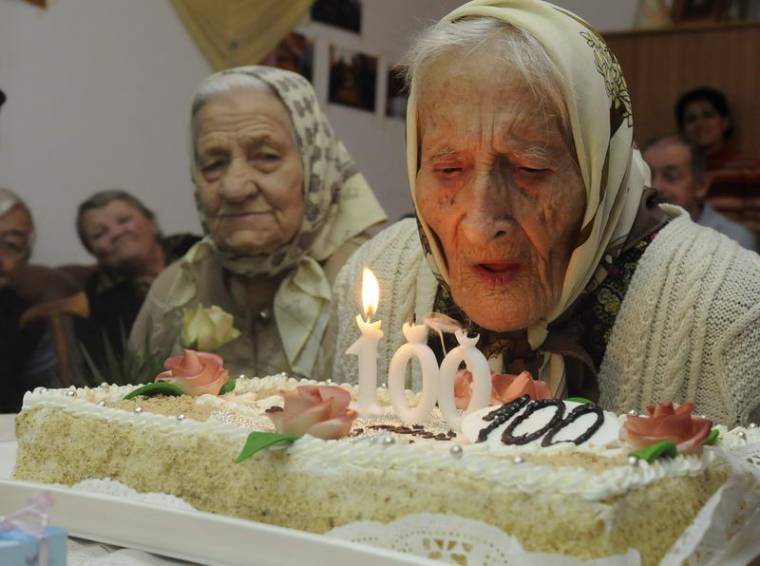 Századik születésnapján köszöntötték az otthon legidősebb lakóját
