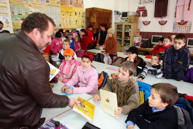 Tíz éves a Moldvai Csángó Oktatási Program