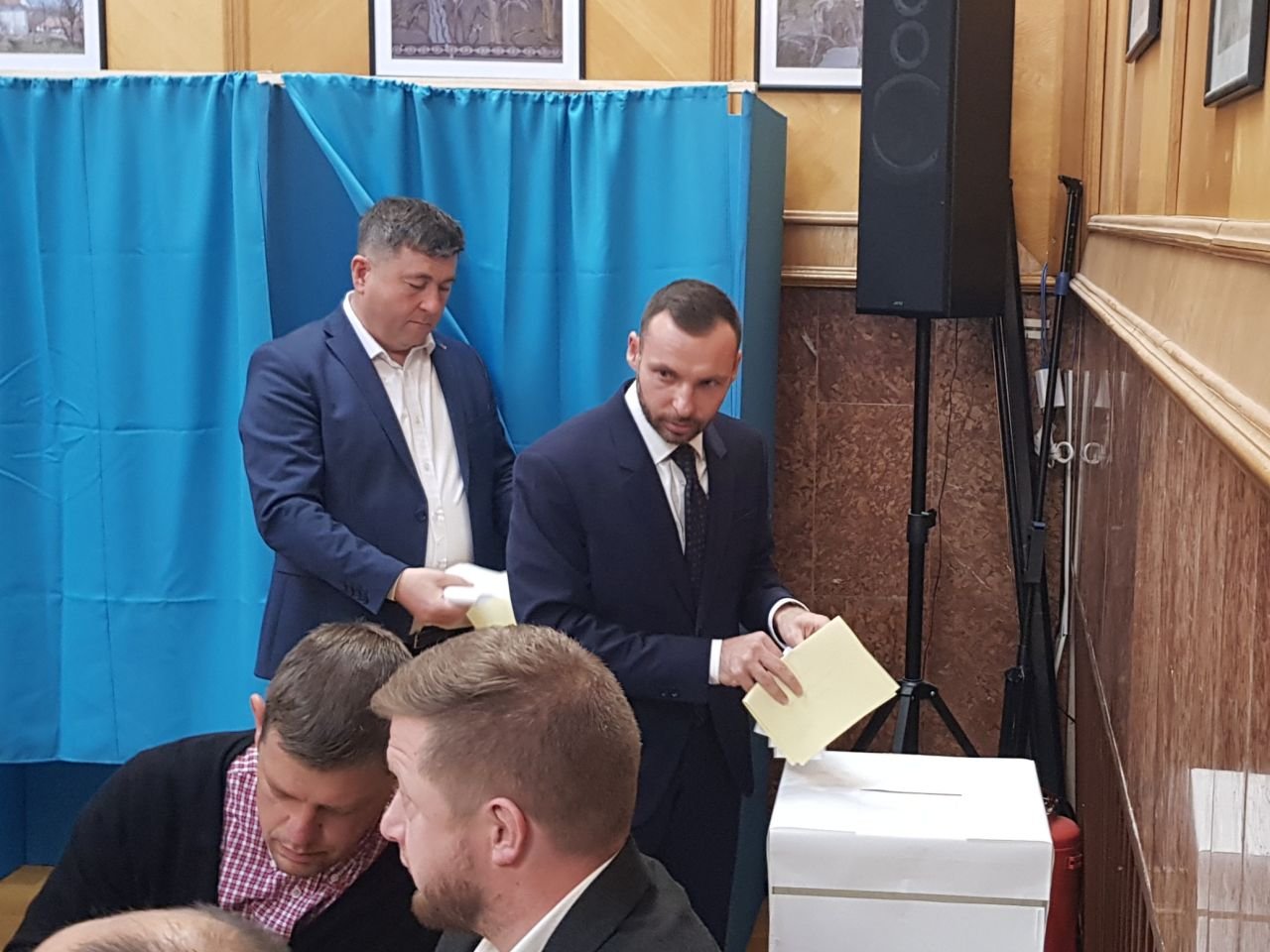 Titkos szavazással választották meg az alelnököket •  Fotó: Kovács Attila
