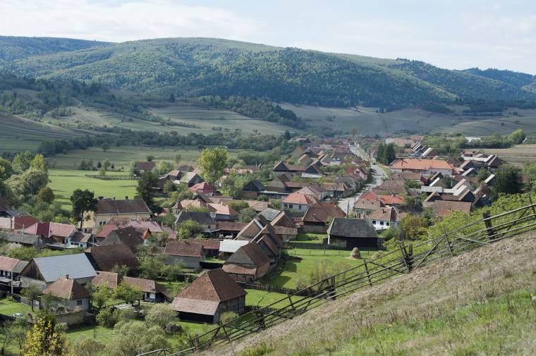 Fórumra hívják a kászoniakat