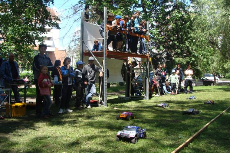 Mozgalmas hét az autómodellezőknél