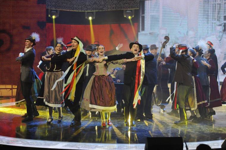 Még lehet jelentkezni a Fölszállott a páva vetélkedőre