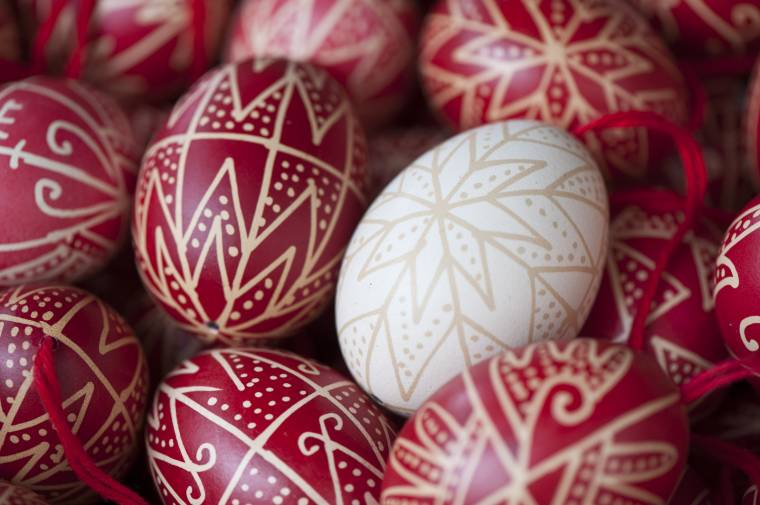 Fessünk, írjunk tojást!