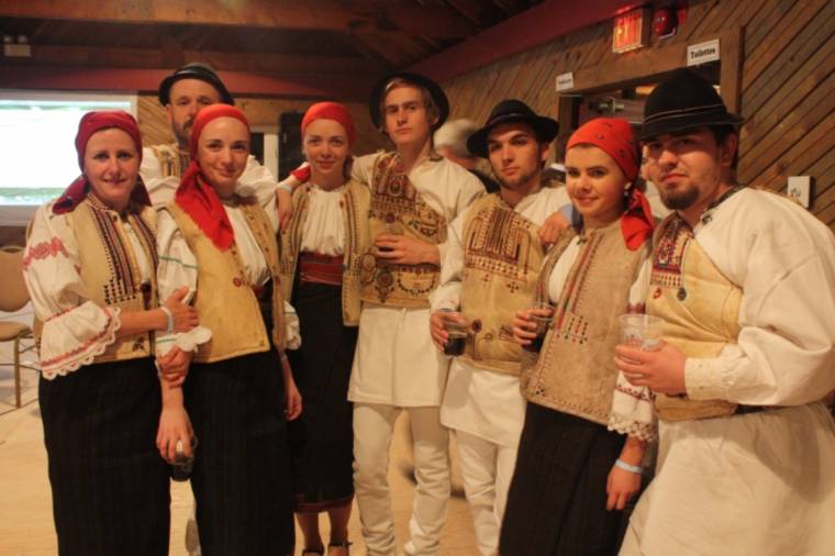 Gyimesi muzsikát és táncokat vittek Kanadába