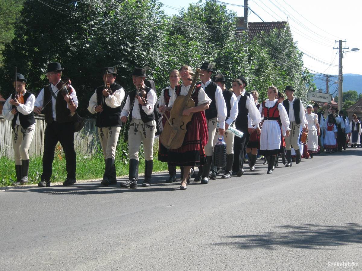 &bullet;  Fotó: Pinti Attila