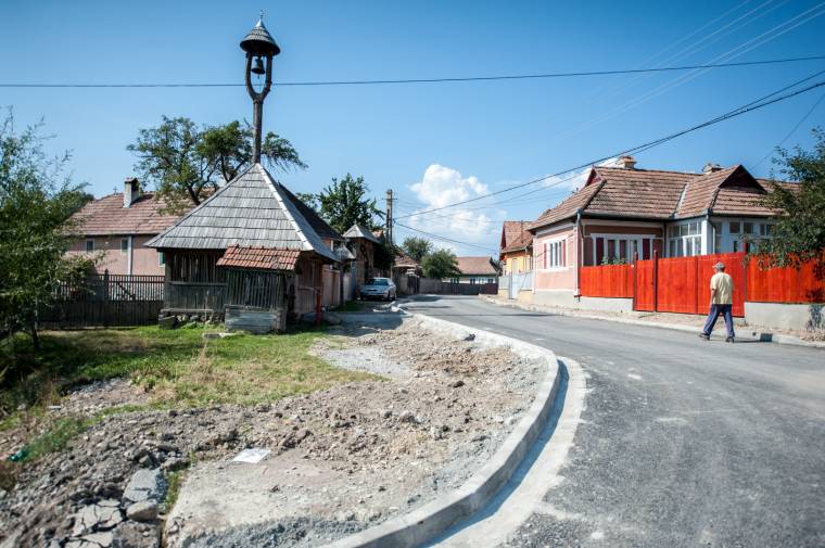 A Csengettyűig terjed az aszfaltcsík